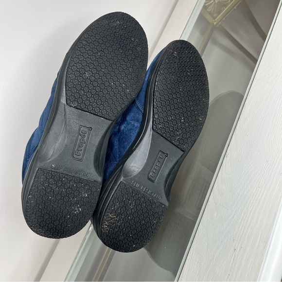 Propet Women's Size 9.5 Washable Walker Sneaker Slip-Resistant Blue Suede Shoe - Picture 8 of 11